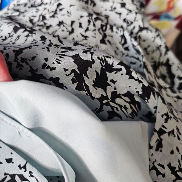 Club Monaco Wrap Dress Womens Size 2 Side Drape Mini Silk Black Blue Work Date - Picture 12 of 13